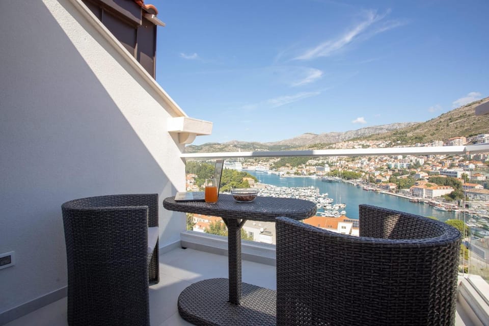 Balcony/Terrace, Balcony/Terrace