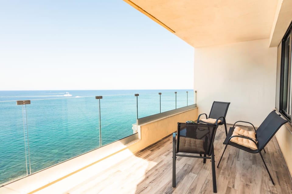 De-Redin Suites by Haven and Keys Malta Apartment in Sliema