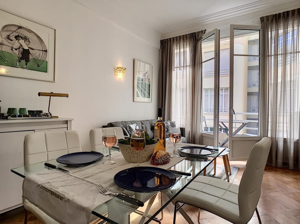 Other, Dining area