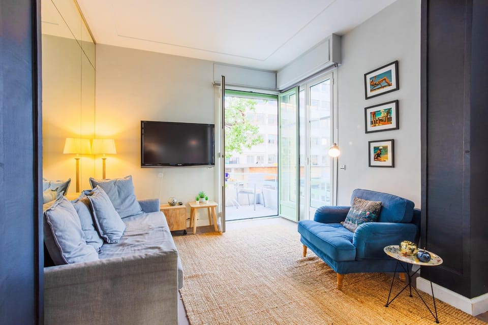 Communal lounge/ TV room, Living room