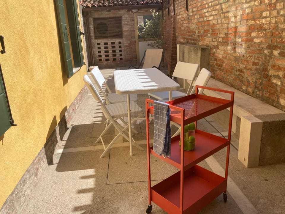 Appartamento Tre Archi con corte privata Apartment in Venice