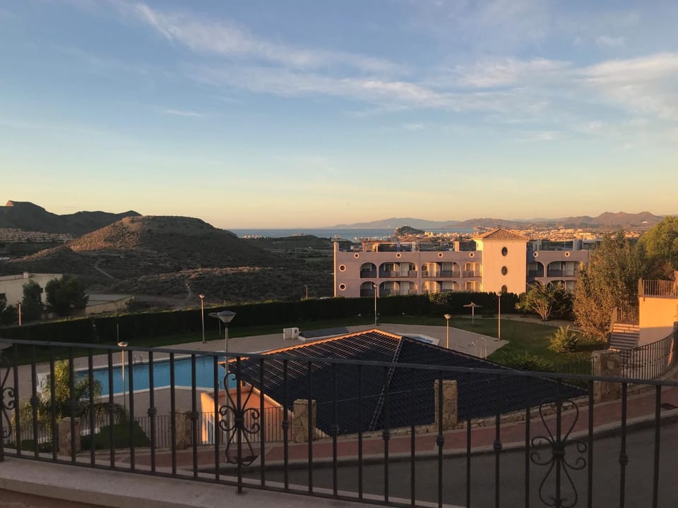 Balcony/Terrace, City view, Garden view, Mountain view, Pool view, Sea view, Street view, Sunrise, Sunset, sunbed