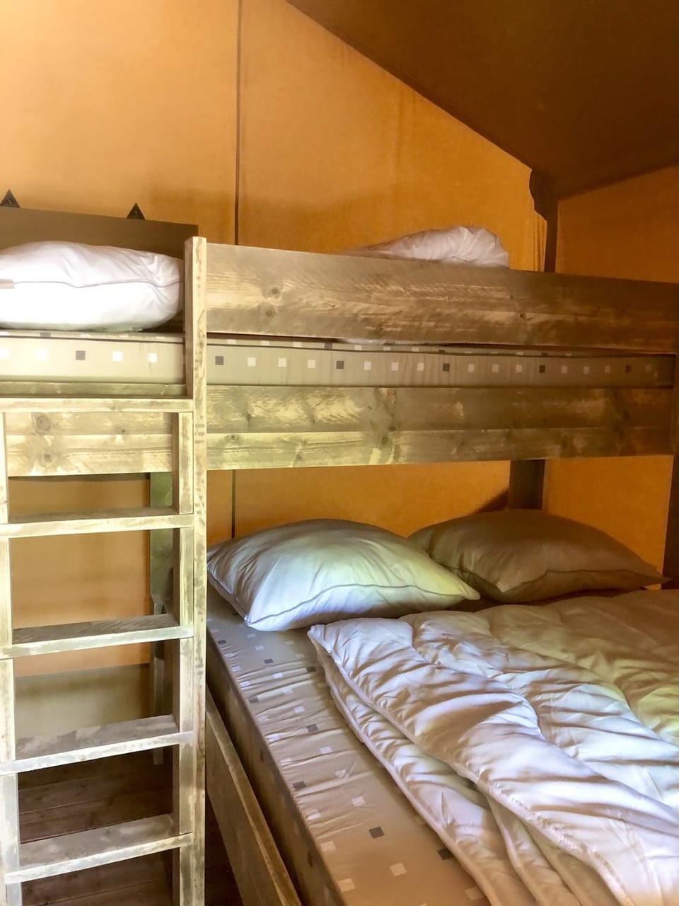bunk bed