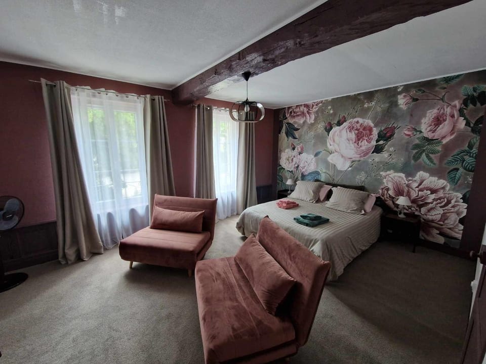Photo of the whole room