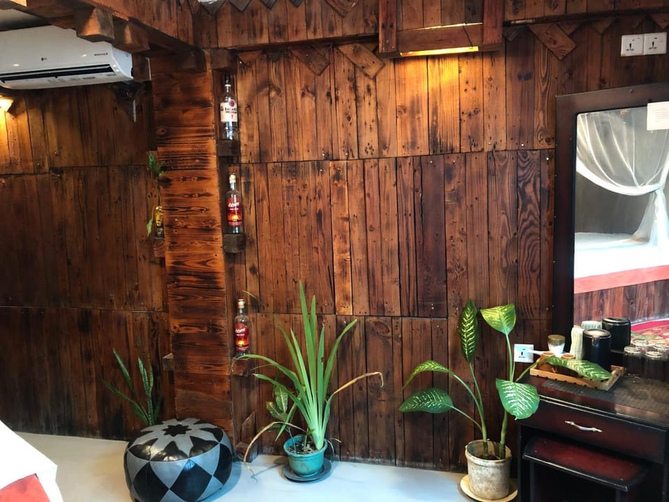 La pinchi " Pinchi's Bed " Inn in Central Province