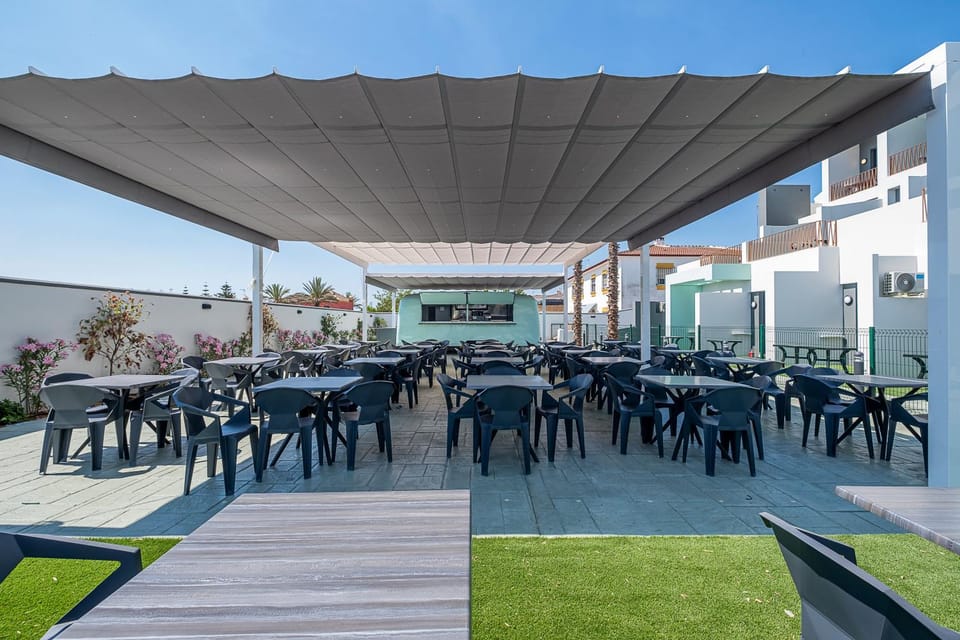 Property building, Restaurant/places to eat