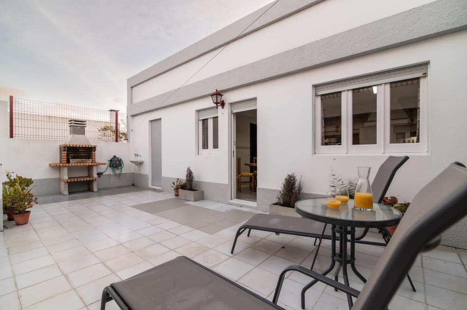 BBQ facilities, Balcony/Terrace