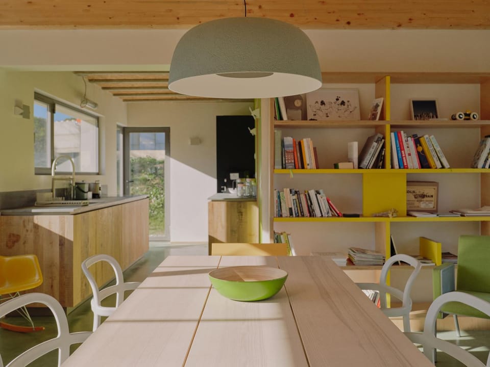 Seating area, Dining area