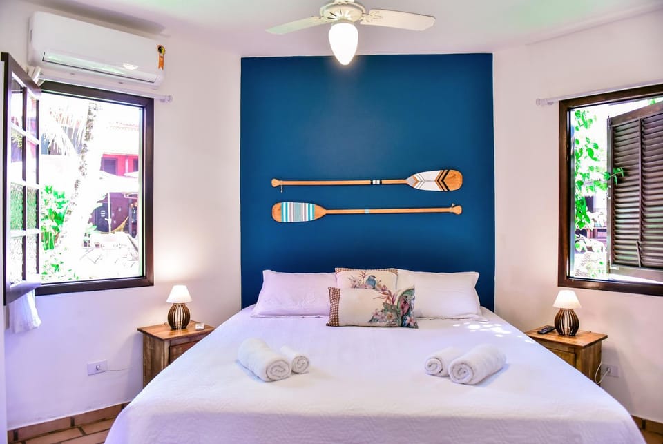 Bedroom, towels