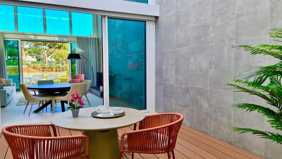 Balcony/Terrace, Dining area