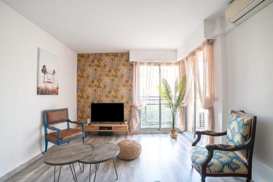 Bright 66m At 600m From The Center Of Cannes Apartment in Cannes