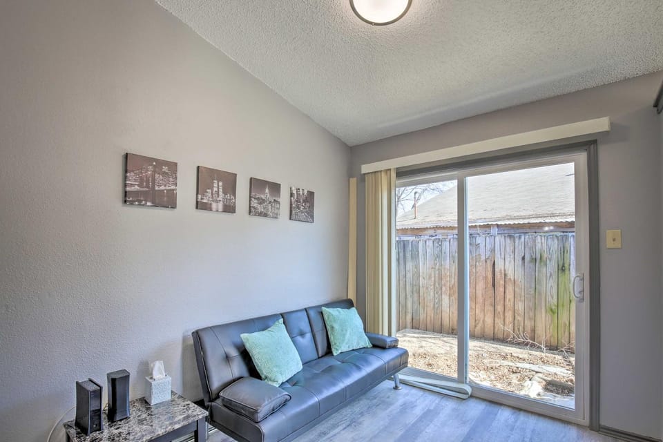 West San Antonio Home with Yard 16 Mi to Dtwn! House in San Antonio