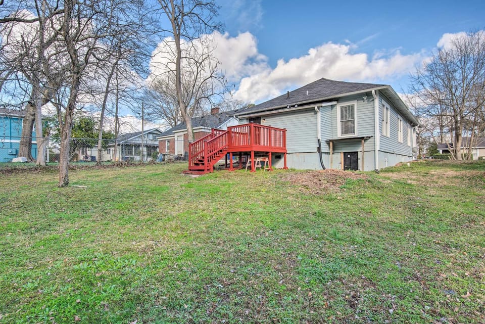 3 Mi to Dtwn & Int’l Soccer! Cozy Atlanta Home House in Atlanta