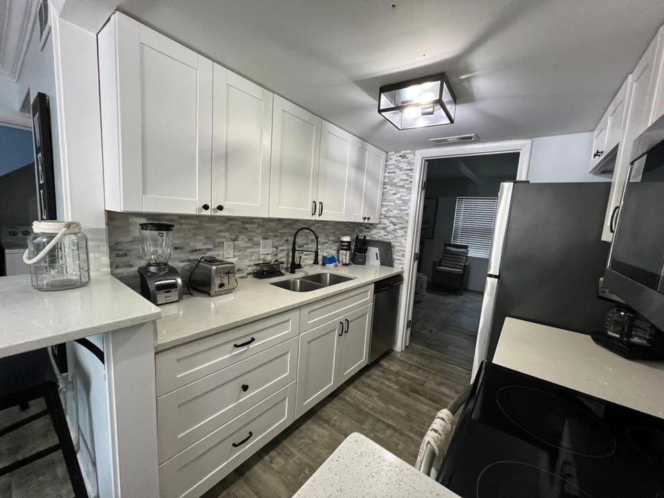Mid-Island Retreat | Pool | Beach Gear | Pets OK House in Hilton Head Island