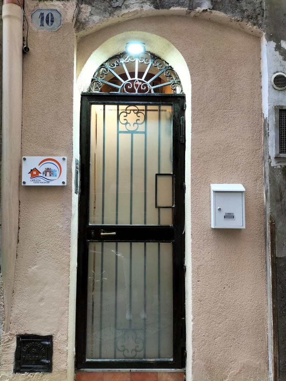 Facade/entrance, Property logo or sign