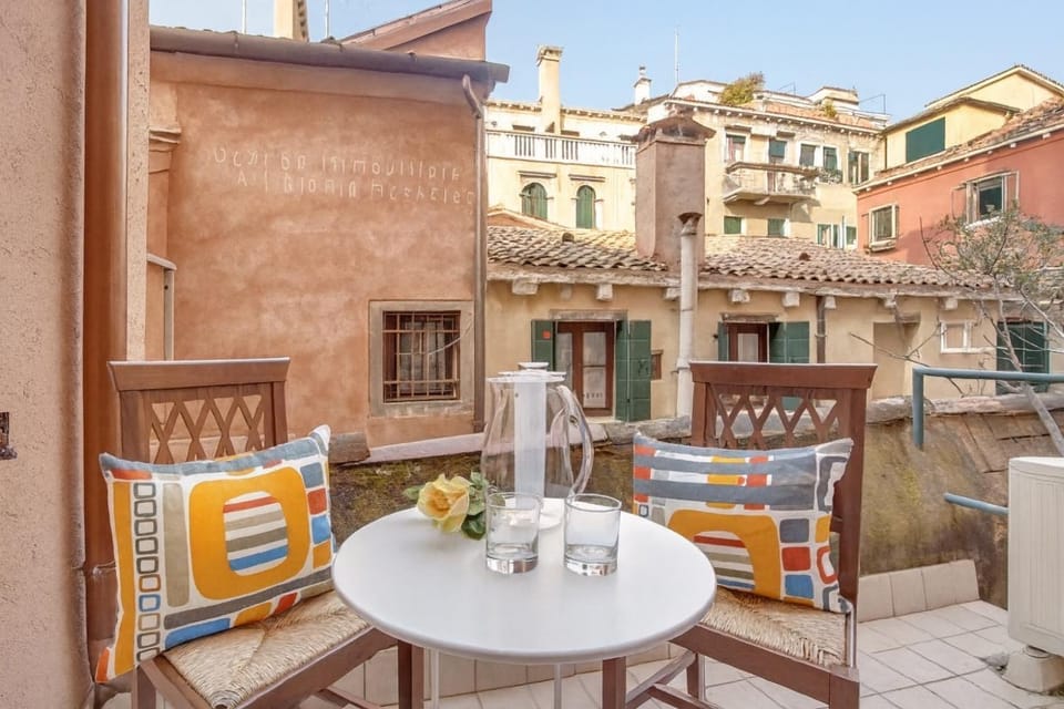 Property building, View (from property/room)