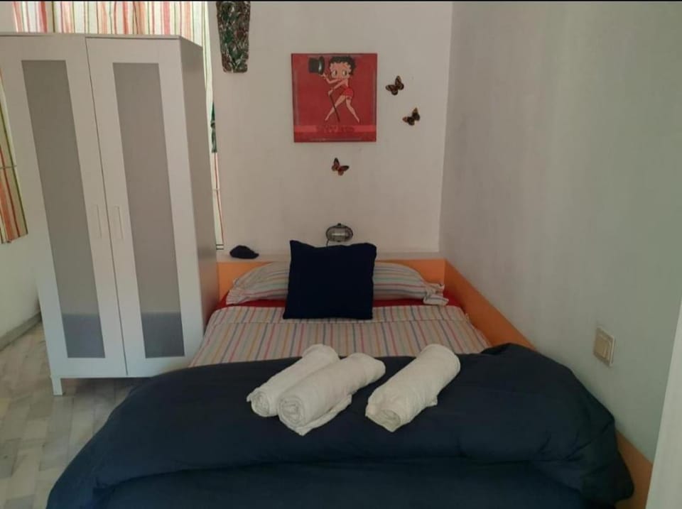 Apartamento tipo loth Alameda Apartment in Seville