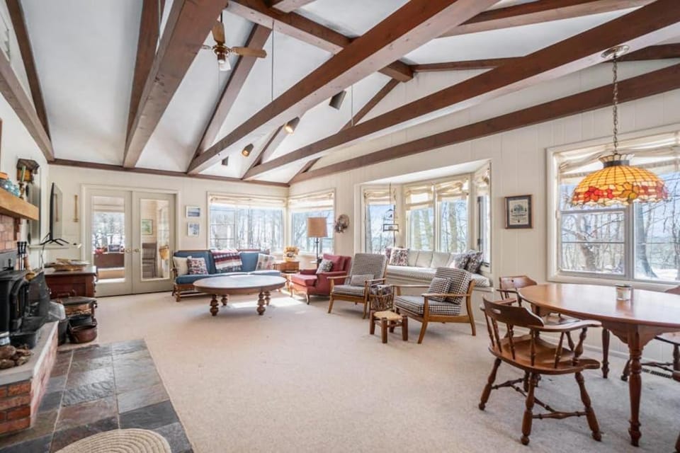 Johnson Cottage House in Michigan