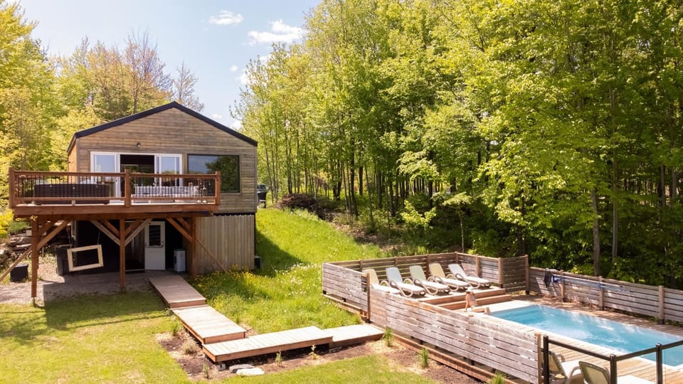 Patio, Swimming pool