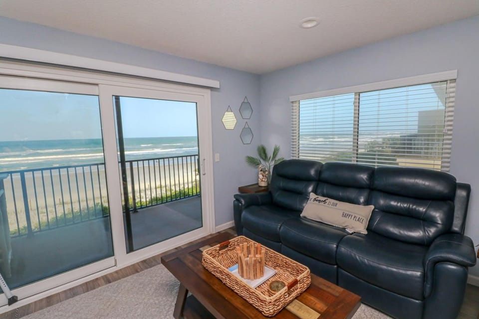 Summer House 168 House in Crescent Beach