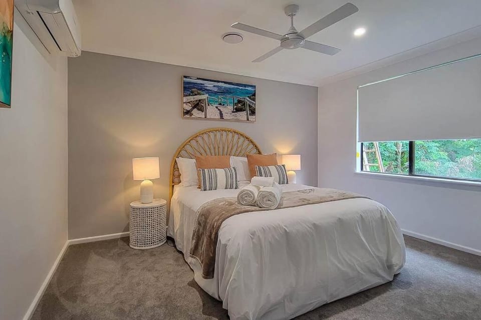 Coastal 3-bedroom home close by the beach House in Port Macquarie