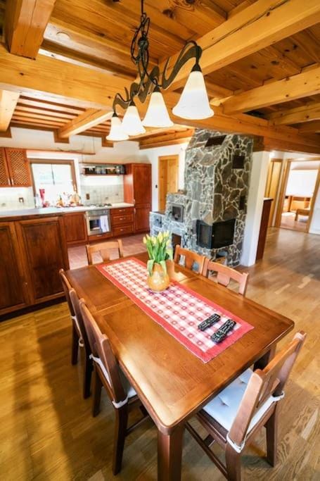 Očarujúci drevený dom v prírodnom prostredí House in Slovakia