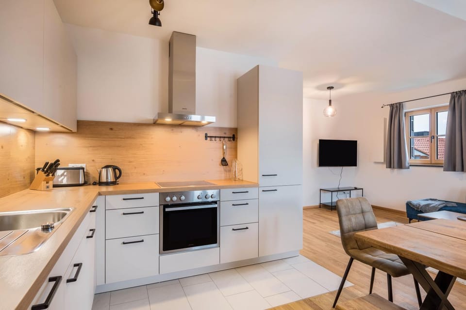 Kitchen or kitchenette, Living room