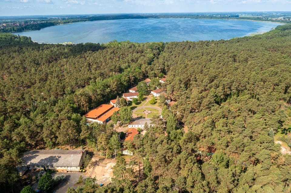 Nearby landmark, Natural landscape, Bird's eye view