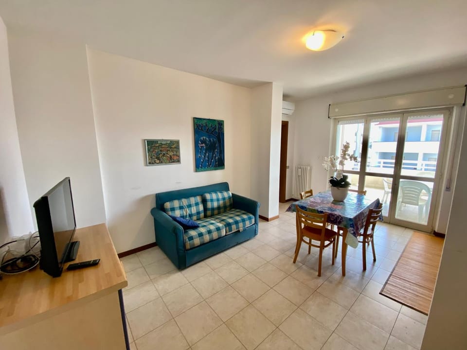 Appartamento Vista Mare con Spiaggia e Piscina Apartment in Alba Adriatica