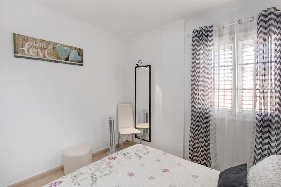 Living room, Bedroom