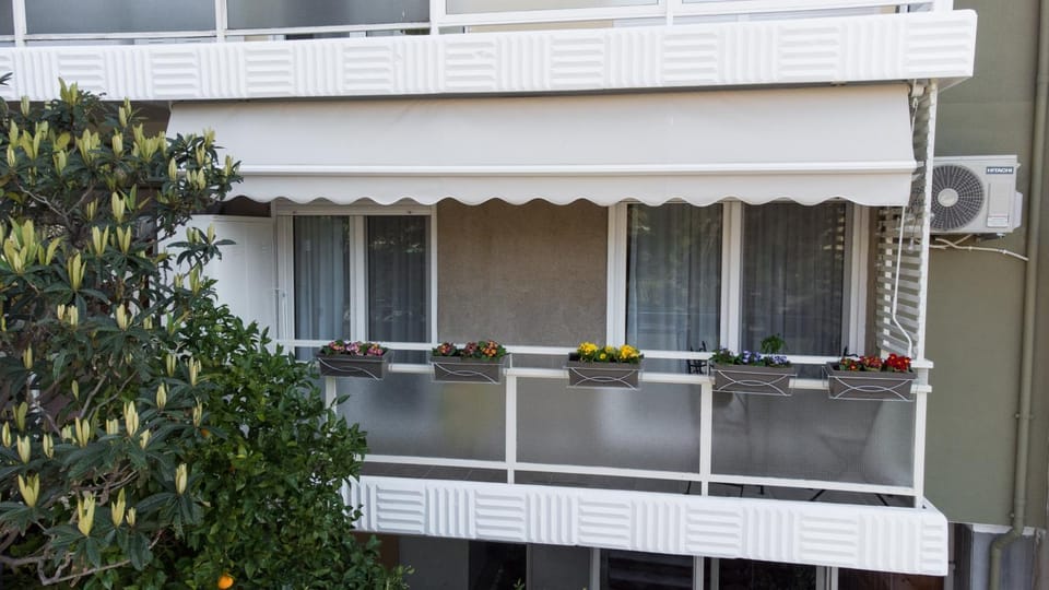 Property building, Balcony/Terrace