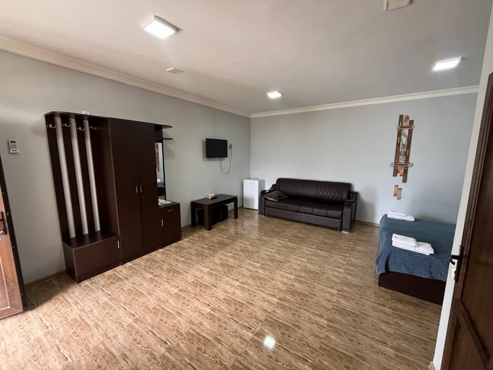 Bedroom, wardrobe