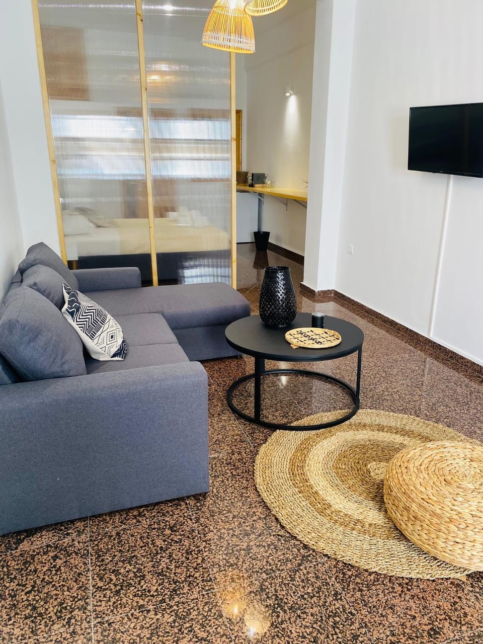 TV and multimedia, Living room, Seating area