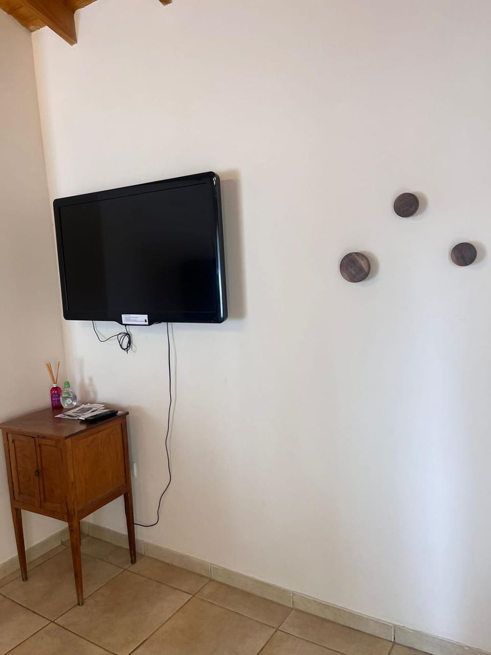 TV and multimedia, locker