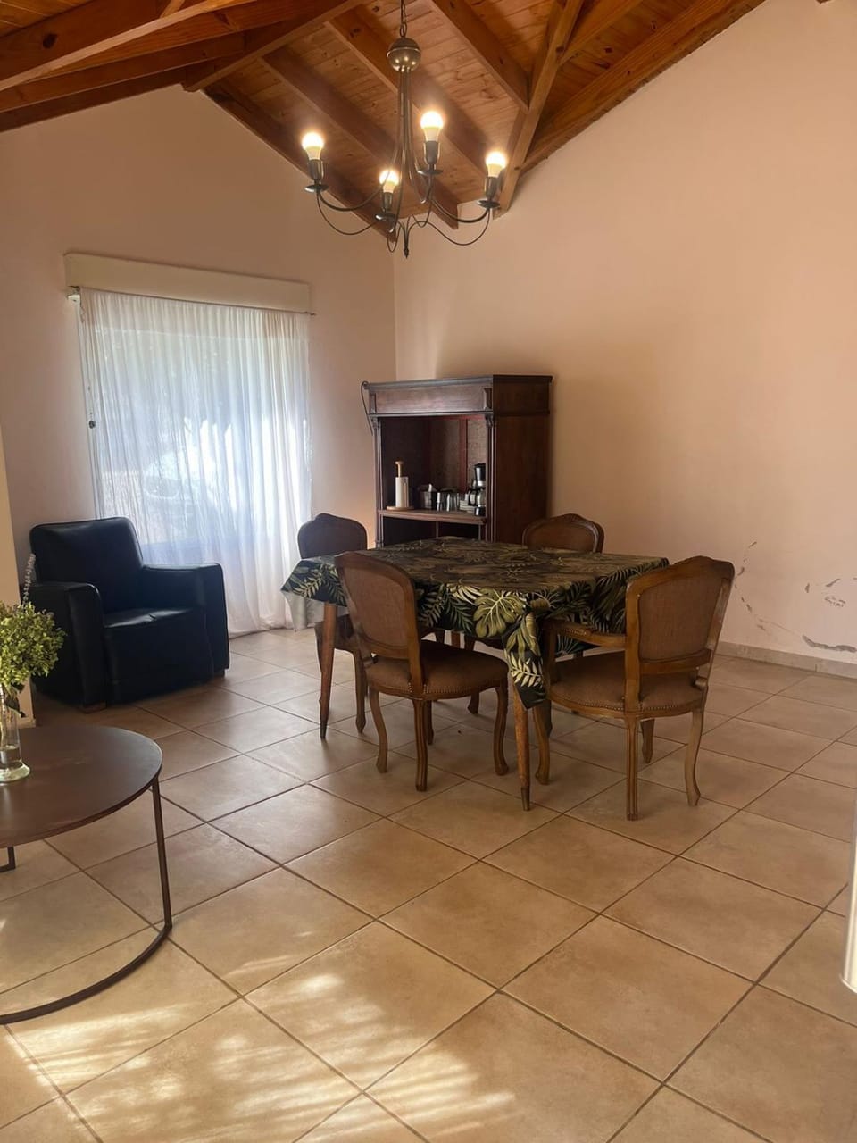 TV and multimedia, Living room, Dining area