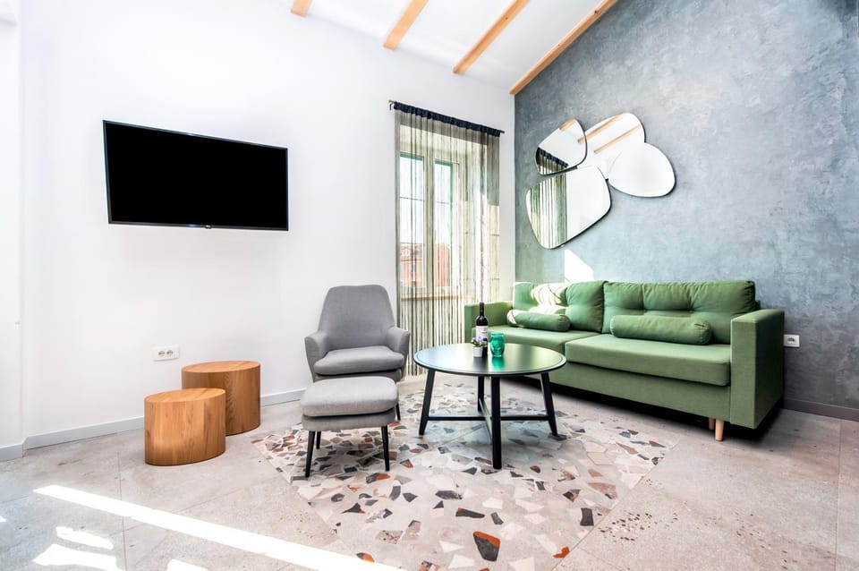 Living room, Seating area
