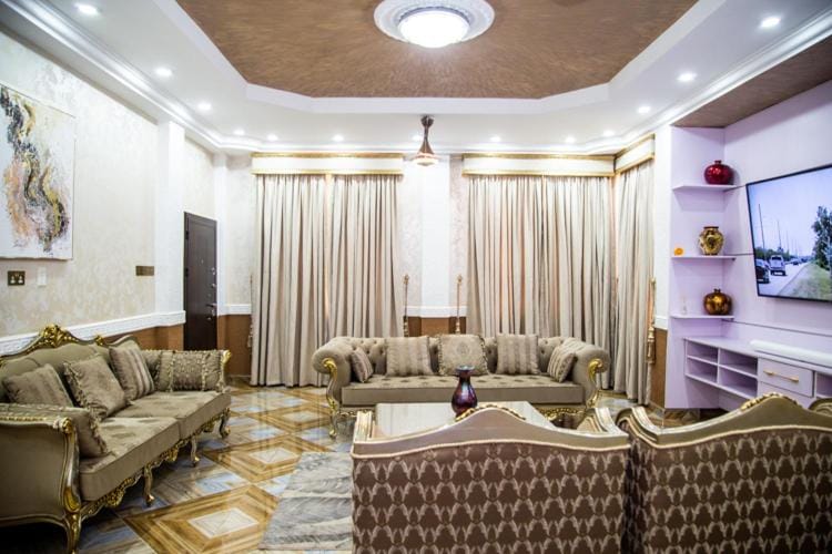 TV and multimedia, Seating area