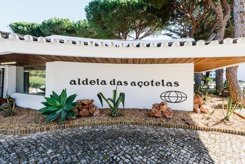 ALDEIA DAS AÇOTEIAS VILLAGEs Apartment in Olhos de Água