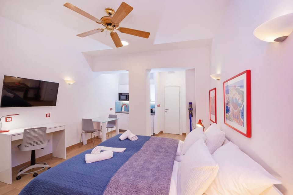 Charming studio at the Old town gate Apartment in Dubrovnik