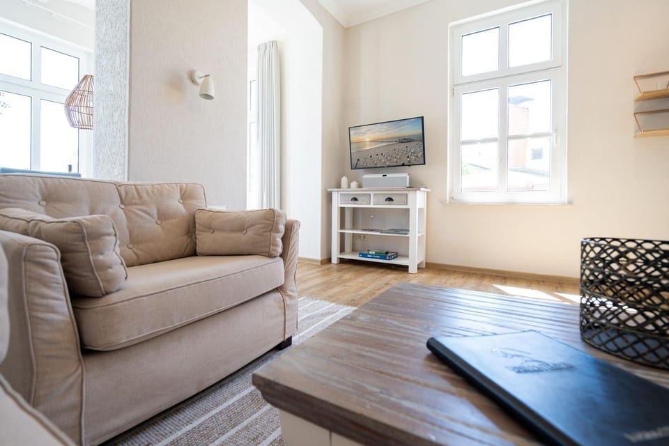 Villa Albertine App 01 Apartment in Heringsdorf
