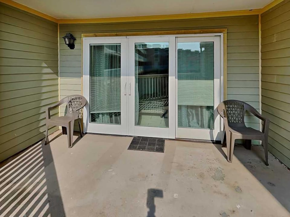 Day, Balcony/Terrace, Seating area