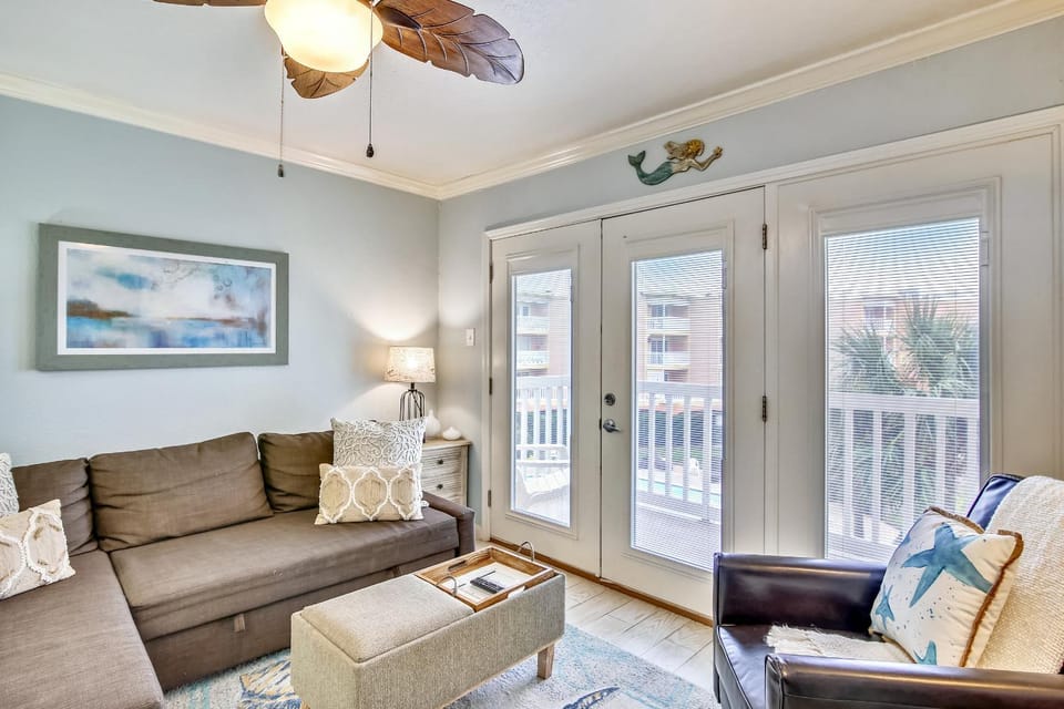 Victorian 9203-Ocean Oasis Apartment in Galveston Island