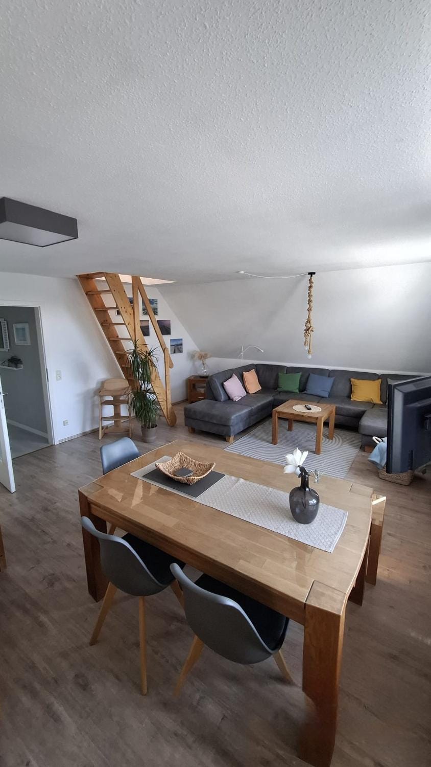 Living room, Seating area, Dining area