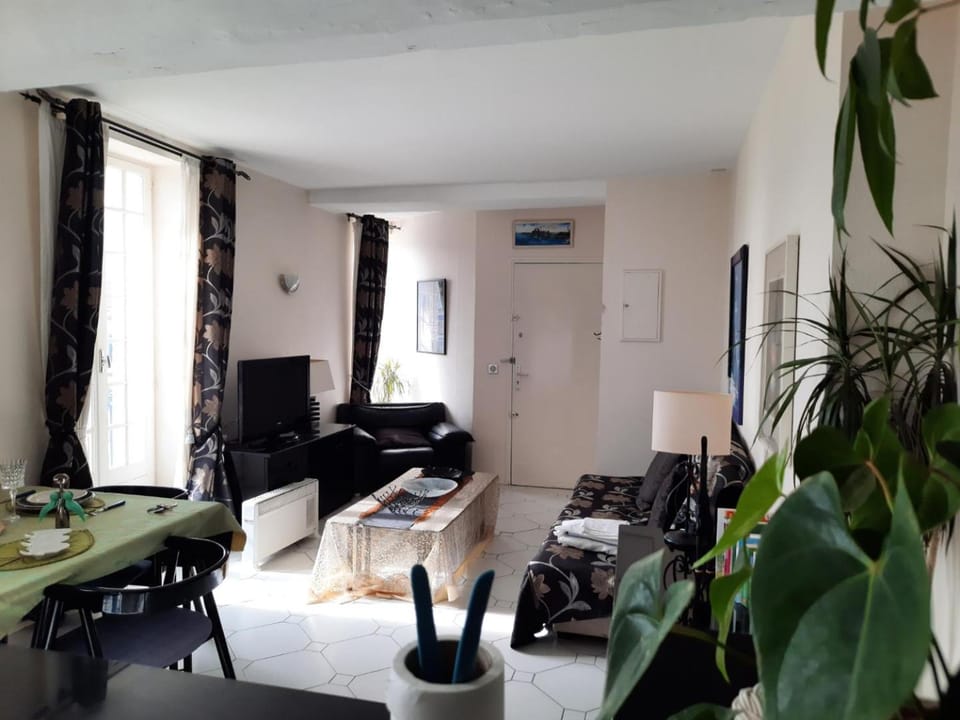 Appartement de charme sur le Port de Marseillan Apartment in Agde