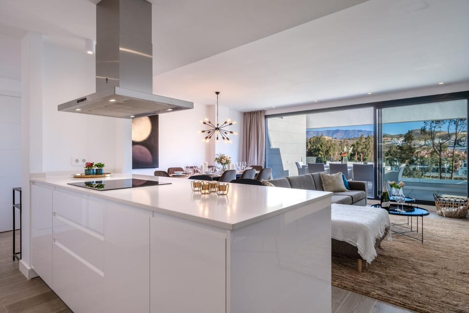 Property building, Kitchen or kitchenette, Living room