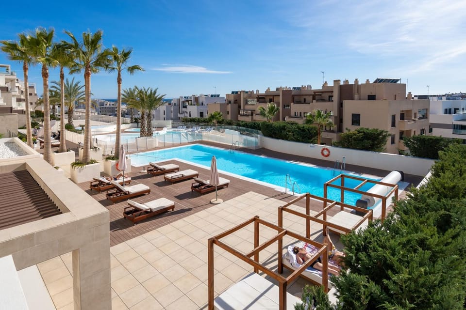 Property building, Swimming pool
