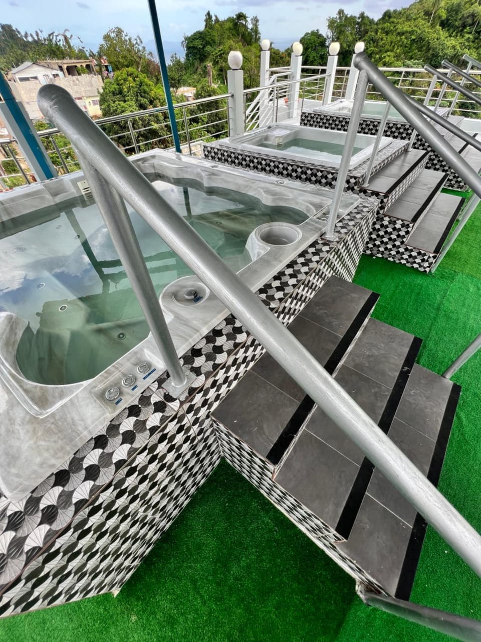 Day, Natural landscape, Hot Tub, Hot Tub, Bathroom, Balcony/Terrace