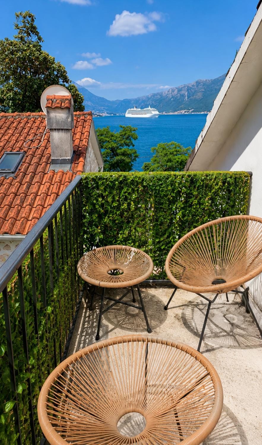 Sea side apartment Apartment in Kotor Municipality