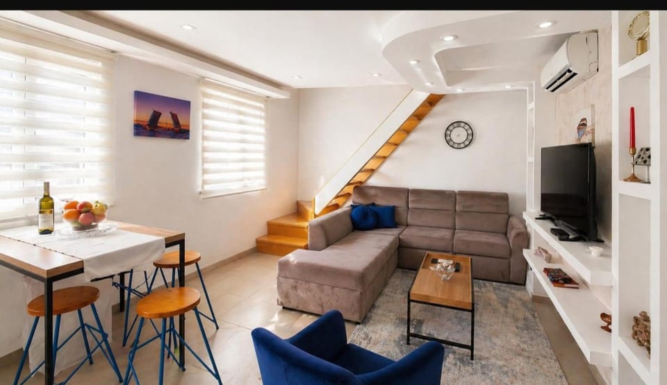 Sea side apartment Apartment in Kotor Municipality