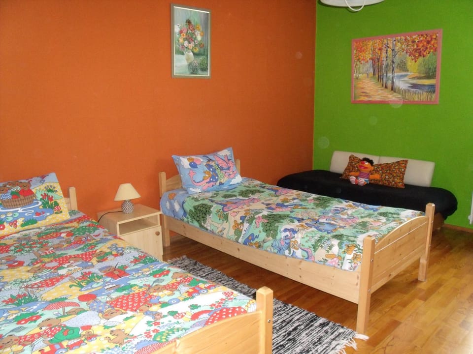 cot